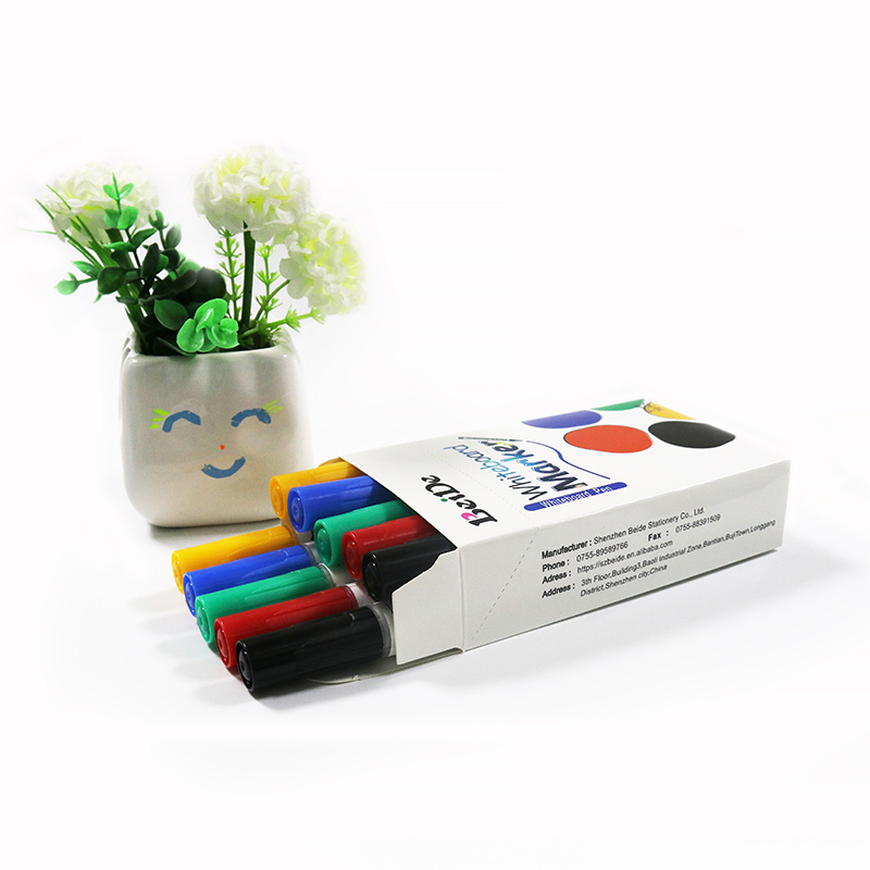 Film-forming Whiteboard Marker